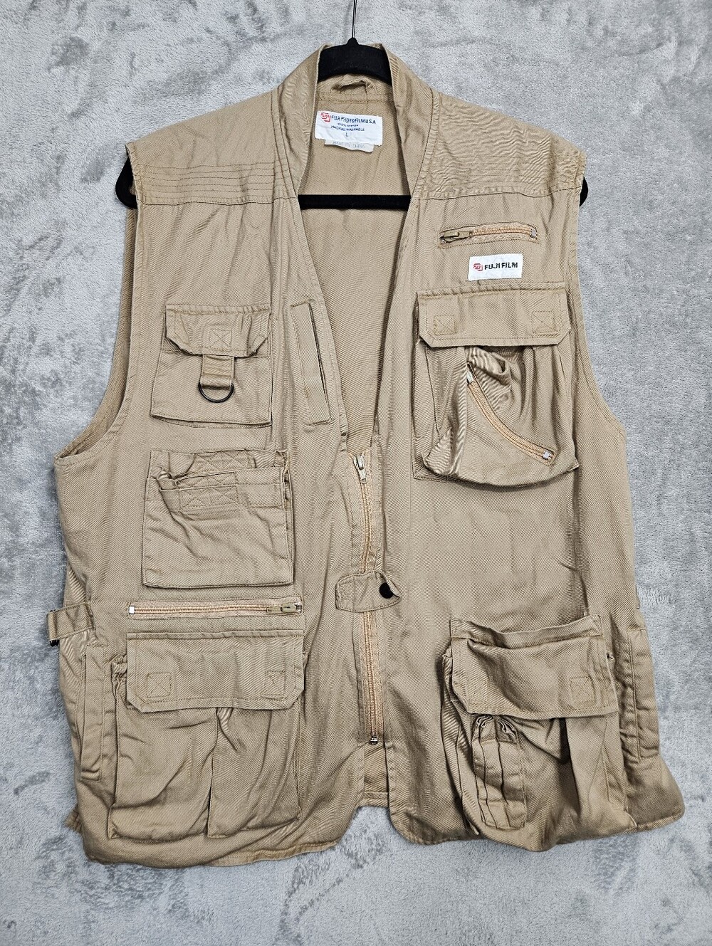 Fujifilm Photography Vest Size Large. Excellent Used Condition. A Lot Of Pockets
